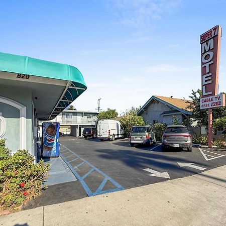 Super 7 Motel - Anaheim Packing District & Disneyland Екстериор снимка